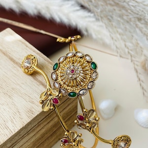 Réassort : Bajuband Brassard Bijoux indiens Vamki réglable Plaqué or