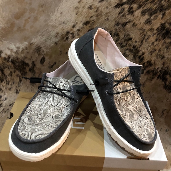 hey dudes womens size 10