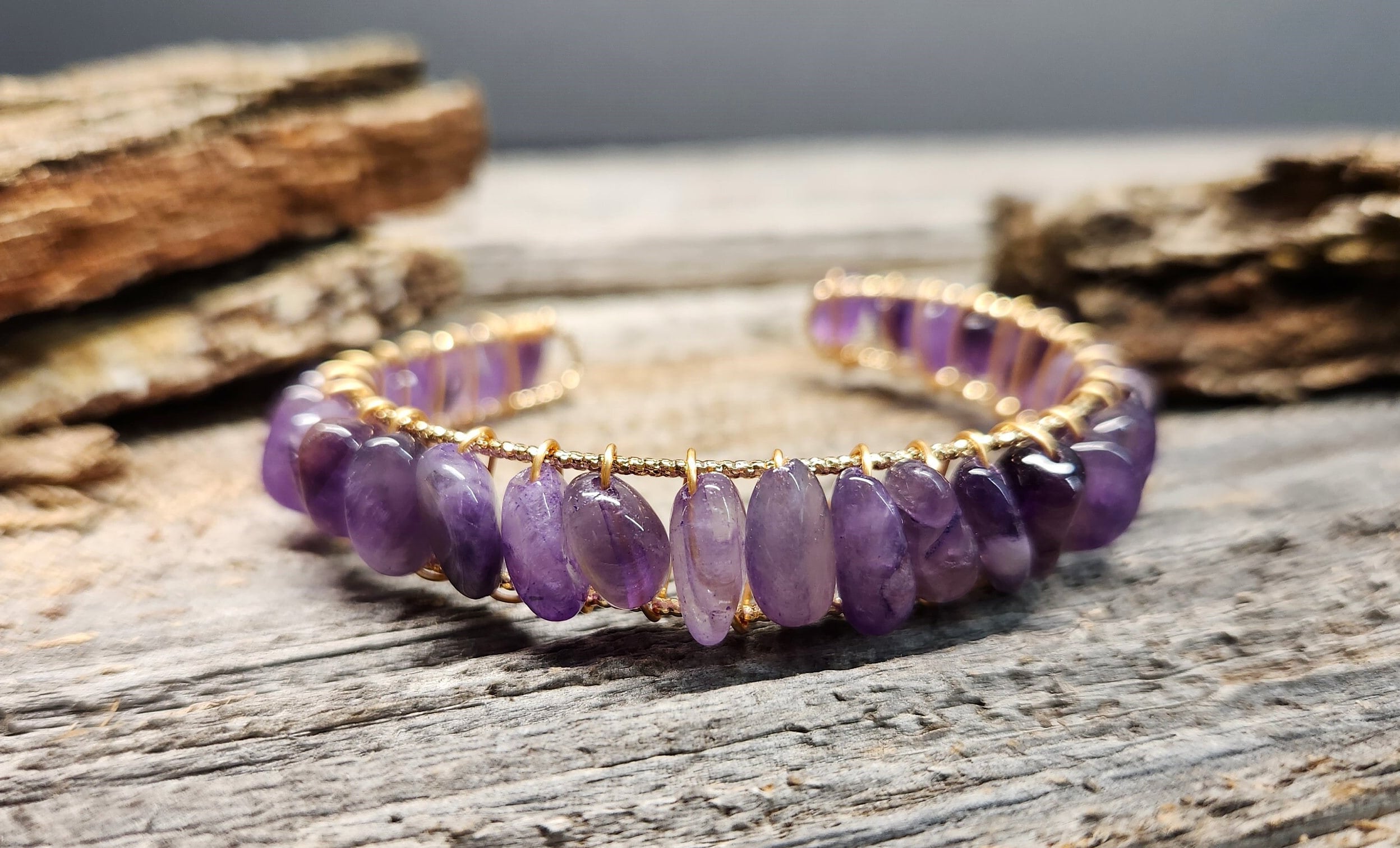 ブレスレット Multifaceted Purple Crystals Cuff Bracelet Swarovski Crystal 