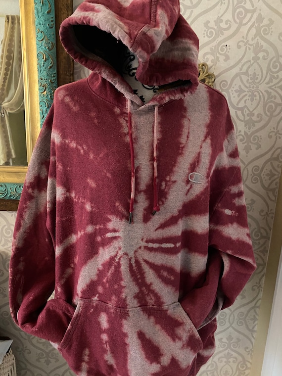 Men’s Champion sweatshirt