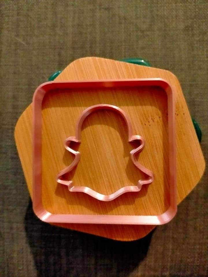 Snap Cookie Cutter