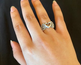 Heart with Angel Wings Ring | Silver Heart Ring | Antique Ring