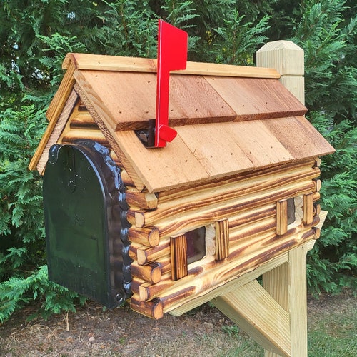 Brown - Post-Mount Mailboxes / Mailboxes & Accessories