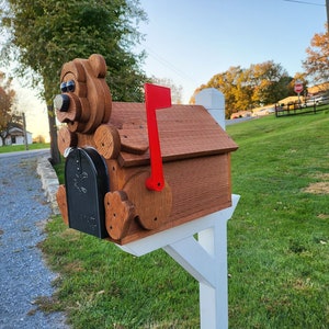 Amish Mailbox Bear Design Wooden With Metal Insert USPS Approved Mailbox Outdoor