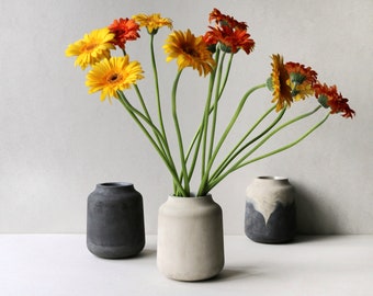 Watertight concrete vase | Minimalist concrete vase| Vase for flowers  | Fresh cut flower vase