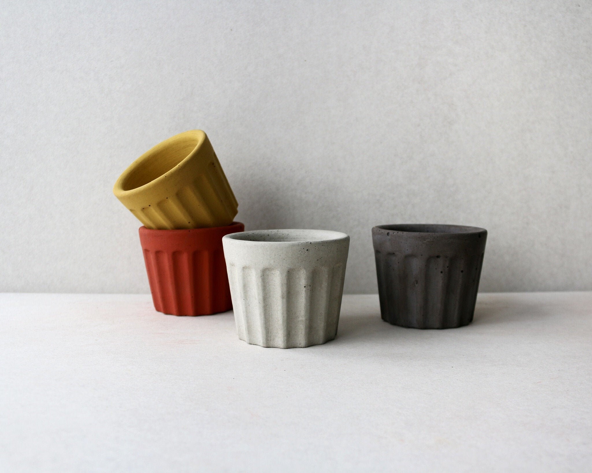 Colourful concrete planters | Scandinavian minimalistic concrete planter | Terracotta concrete  plant pot