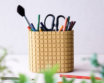 Modern Concrete Desk Organizer - Geometric Pencil Holder for Office - Minimalist Pen Cup - Industrial Table Decor - Unique Architect Gift