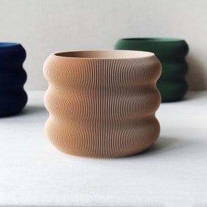 3D-utskriven vågig kruka, geometrisk dekor i mitten av århundradet