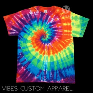 Psychedelisches Regenbogen Spiral Tie Dye Unisex T-Shirt