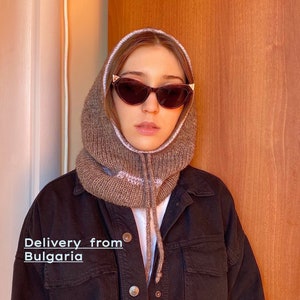 Women's hand-knitted hooded scarf, llama wool, beige Warm hood cowl, balaclava, snood, scarf, soft, fluffy and warm, delivery from Europe