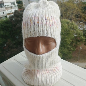 Hand-knitted women's wool balaclava, face mask, winter full face mask, white ski mask, face mask, crochet face cover, delivery from Europe