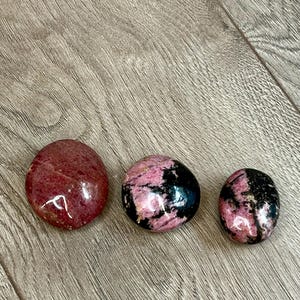 Rhodonite | Rhodonite Palmstone | Pink Crystals | Healing Crystals | Pocket Stone | Gem Rhodonite