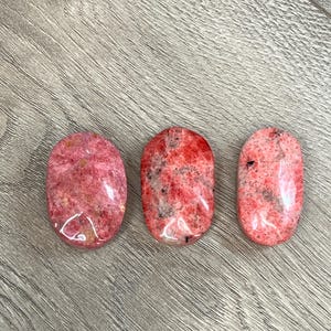 Rhodonite | Rhodonite Palmstone | Pink Crystals | Healing Crystals | Pocket Stone | Gem Rhodonite