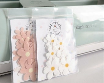22 Daisy Edible Toppers  Pre-cut WHITE, PINK or MIXED