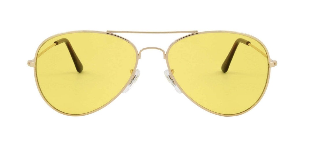 Occhiali da sole giallo aviatore che aumentano l'umore con borsa