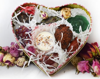 Valentine's Day Crystal Candy Boxes (Square and Heart-Shaped Boxes) - Love - Crystal Chocolates - Gifts For Her - Crystal Flowers
