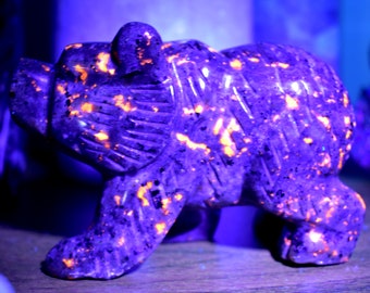 Hand-Carved Yooperlite Bear