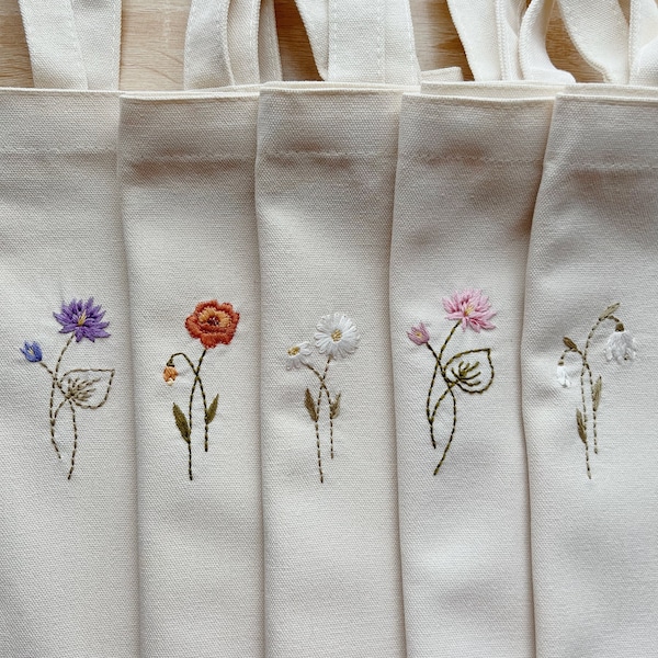 Sac fourre-tout fleur de naissance avec fermeture éclair, fleur brodée à la main, fleur d'oeillet, muguet, fourre-tout fleurs de pavot, cadeau de demoiselles d'honneur