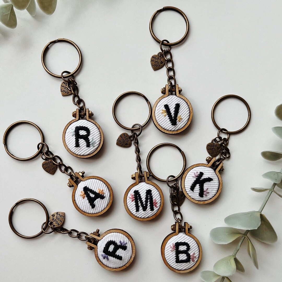 Personalized Initial Letter Keychain Custom Embroidery Embroidered Keychain Cute Birthday Gift Cute Keychains Graduation Gift Etsy