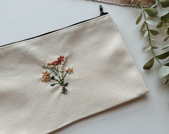 Bouquet of Flowers Pouch, Canvas Pencil Case, Makeup Pouch, Hand Embroidery, Cute Gift, Cute Pouch, Graduation Gift, Bridesmaid Gifts