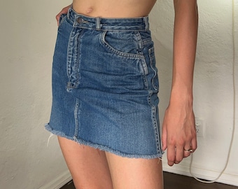 Falda vaquera vintage recortada