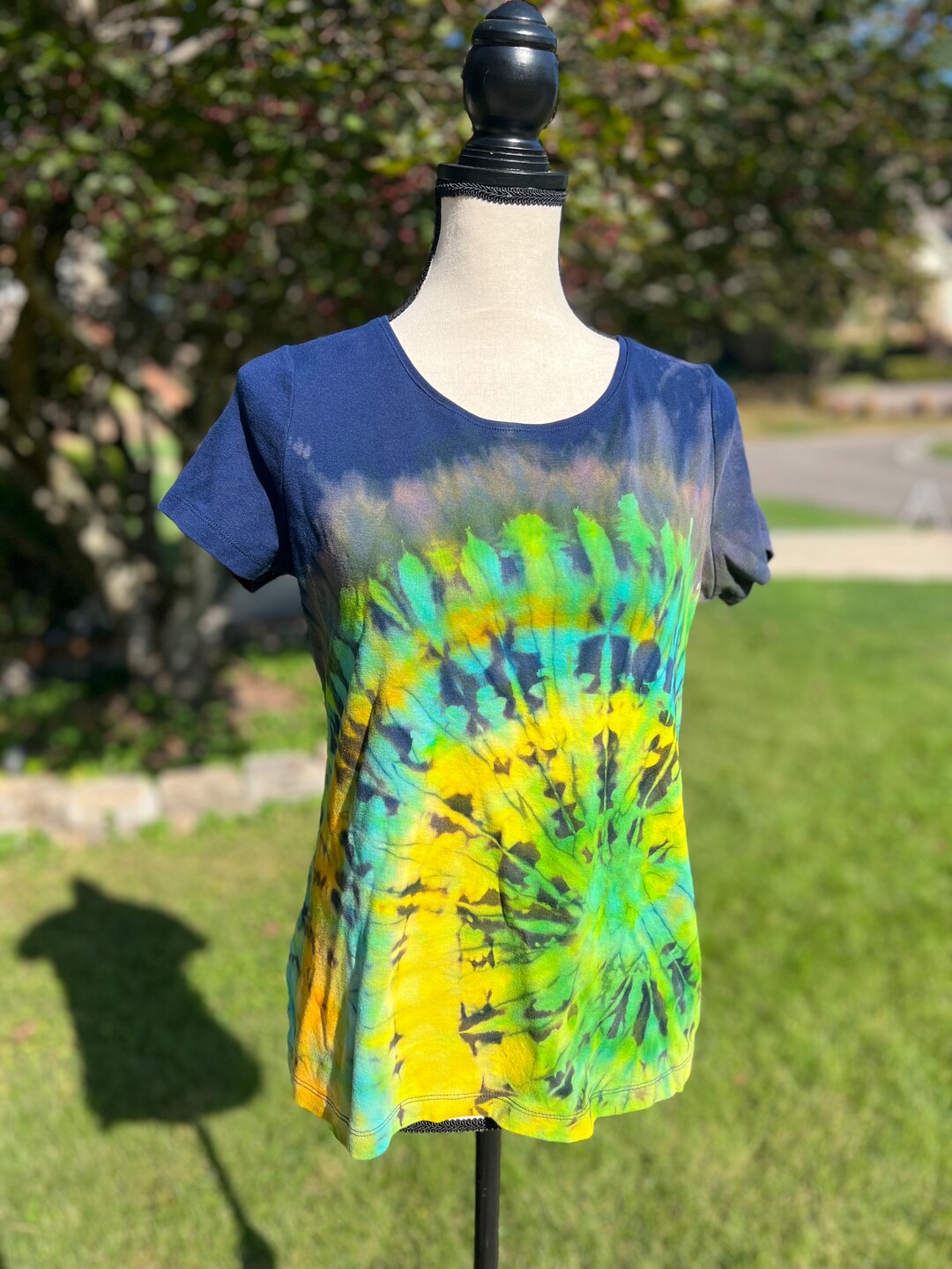 spiral-reverse-dye-ice-dye-tie-dye-womens-t-shirt-ready-to-ship-medium