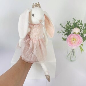 Poupée princesse lapin, peluche lapin, lapin de Pâques personnalisé, lapin brodé, poupée princesse lapin, peluche ballerine, cadeau bébé, nouveau-né No personalization