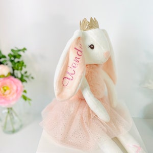 Poupée princesse lapin, peluche lapin, lapin de Pâques personnalisé, lapin brodé, poupée princesse lapin, peluche ballerine, cadeau bébé, nouveau-né HT vinyl 1 ear