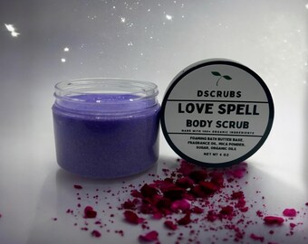 Love Spell Sugar bodyscrub: kersenbloesem- en perzikgeur