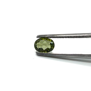 Turmalina Verde Natural Facetada - Oval