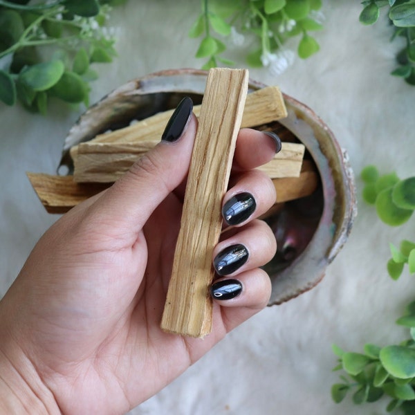 Palo Santo - Sustainably Sourced & Ethically Harvested - Palo Santo Stick For Cleansing -  Natural Palo Santo Stick - Gift idea