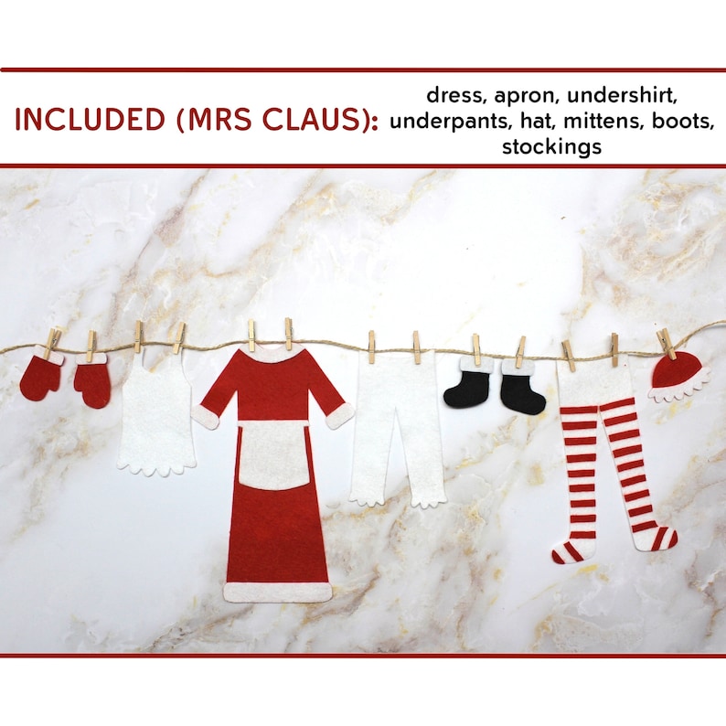 K&ouml;nnte beinhalten: Ein Set an Weihnachtskleidung aus Filz f&uuml;r eine Mrs. Claus Puppe, bestehend aus einem roten Kleid mit einer wei&szlig;en Sch&uuml;rze, einem wei&szlig;en Unterhemd, einer wei&szlig;en Hose, rot-wei&szlig; gestreiften Str&uuml;mpfen, schwarzen Stiefeln und einem roten Hut. Der Text "INCLUDED (MRS CLAUS): dress, apron, undershirt, underpants, hat, mittens, boots, stockings" ist oben im Bild gedruckt.