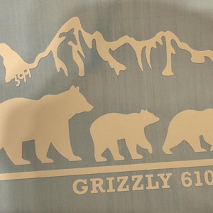Adesivo Grizzly Bear 610, con un cenno alla sua bellissima mamma, Grizzly 399