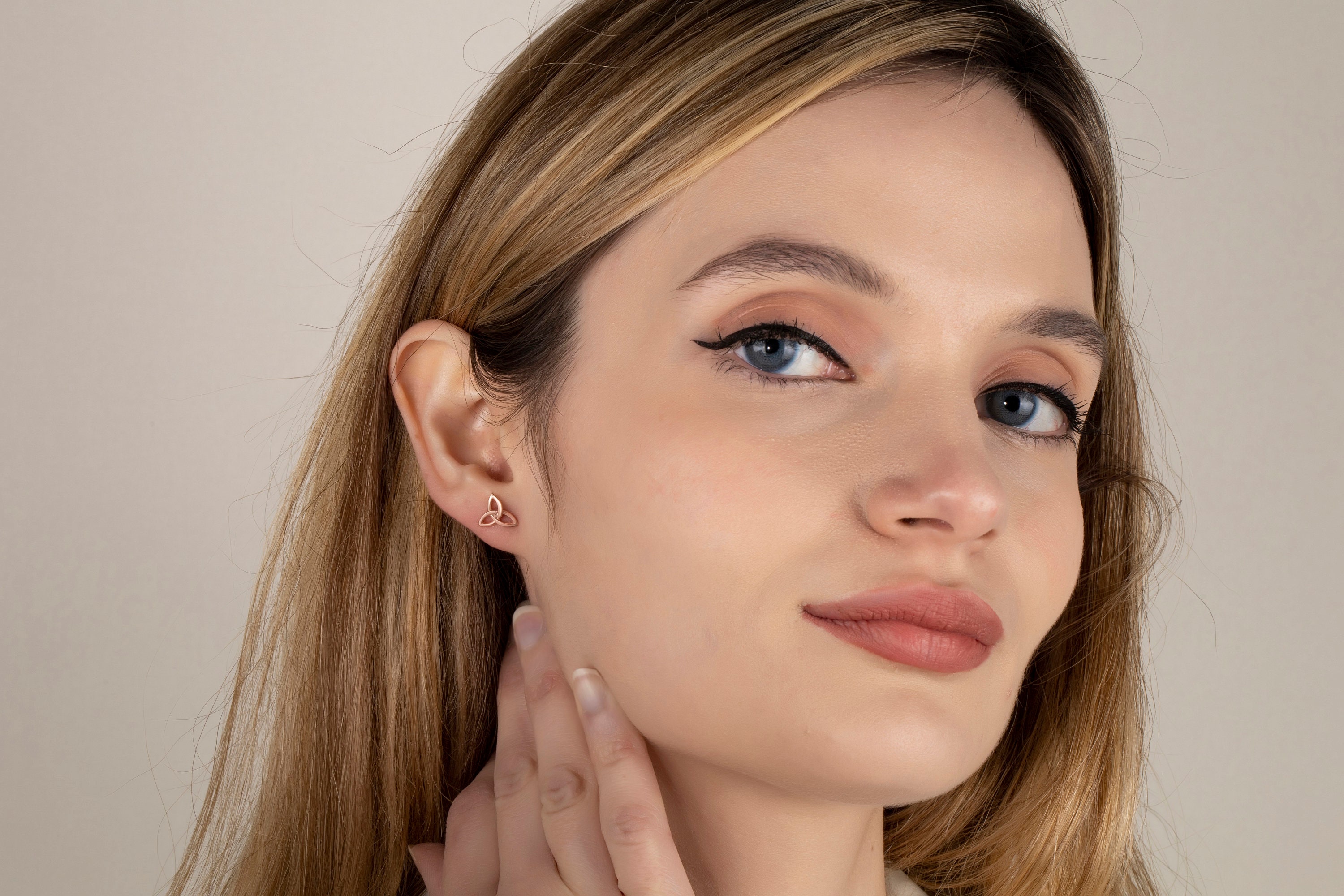 Trinity Knot Stud Earrings in Sterling Silver Celtic Trinity Etsy