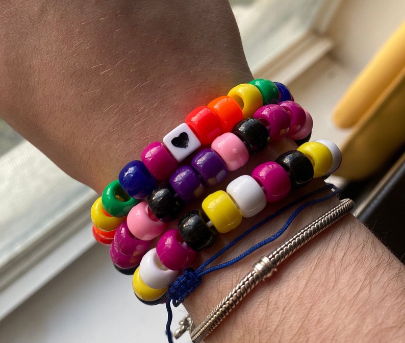 Handmade Rainbow Pride Heart Bead Bracelet - Etsy