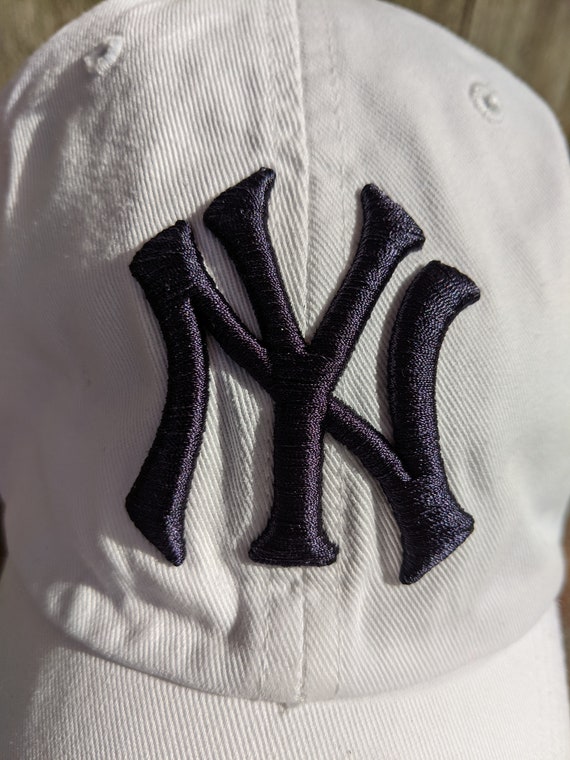 Vintage 90's New York Yankees Strapback Dad Hat - image 2