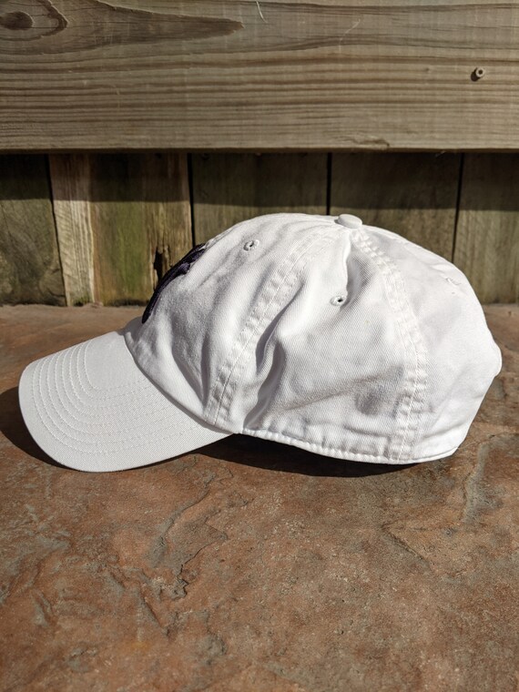 Vintage 90's New York Yankees Strapback Dad Hat - image 3