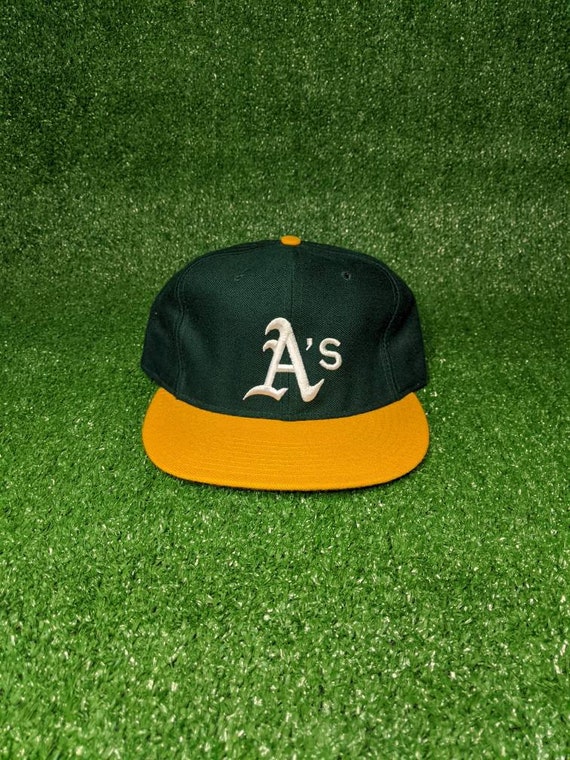 Vintage 80's 90's Oakland A's Athletics New Era Fi