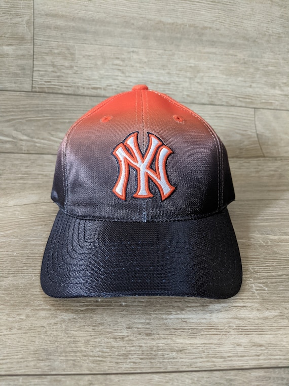 NEW NWOT Vintage 90's NY New York Yankees Ombre S… - image 1