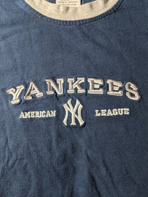 Vintage 90's New York Yankees T-Shirt - image 3