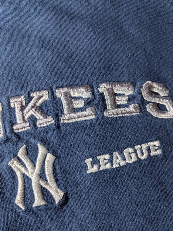 Vintage 90's New York Yankees T-Shirt - image 5