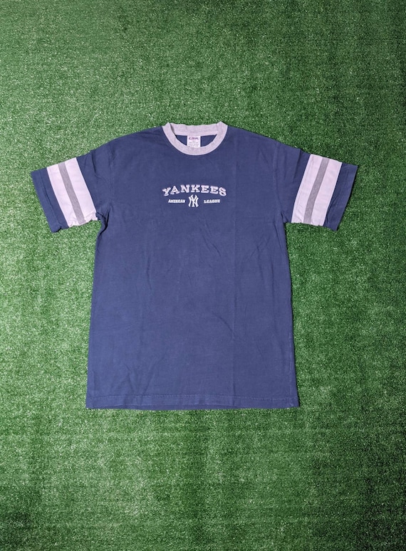 Vintage 90's New York Yankees T-Shirt - image 1