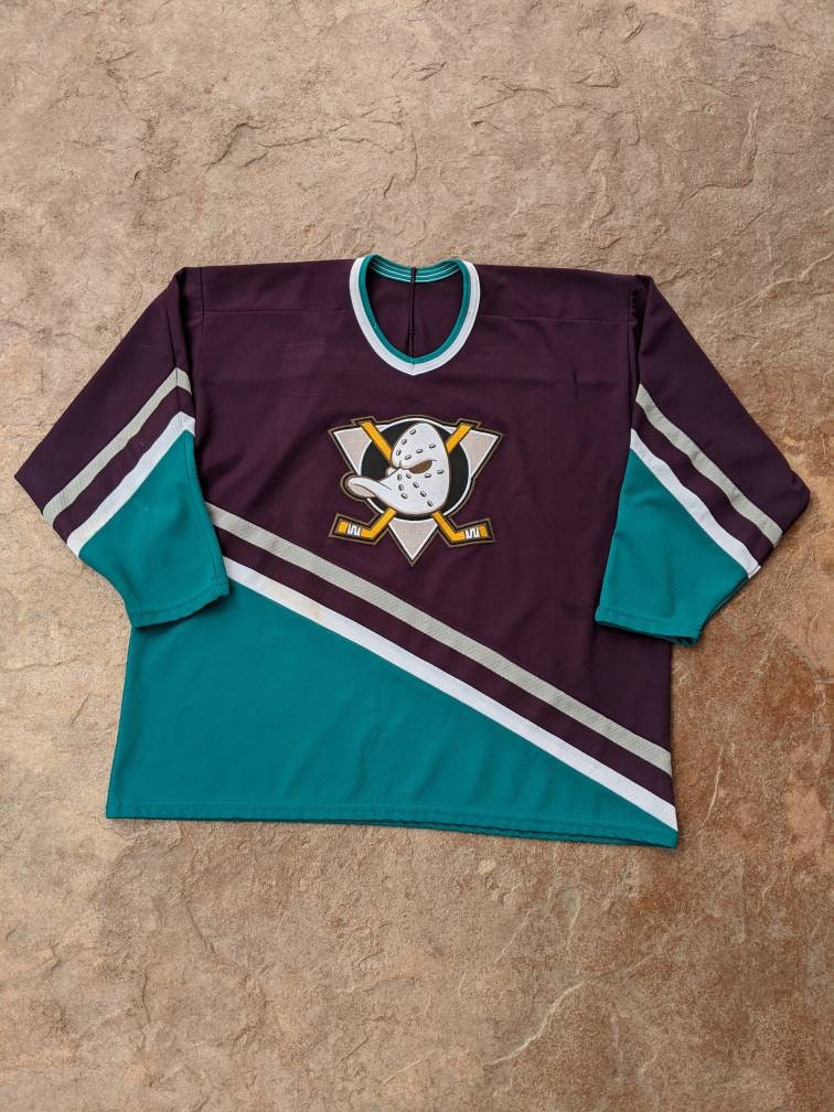  Mighty Ducks Ice Hockey Jersey #96 Charlie Conway #99 Adam  Banks,90s Movie Hockey Jersey for Men and Women : Clothing, Shoes & Jewelry