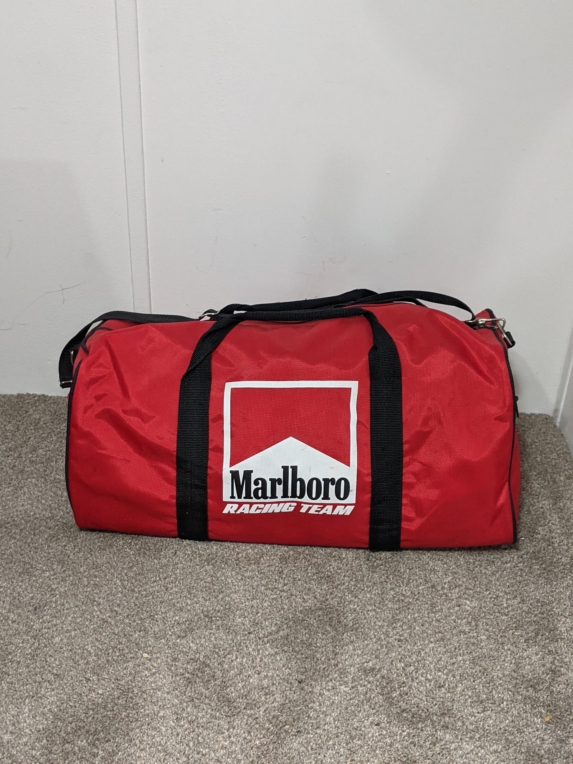 Squad Travel Bag Red