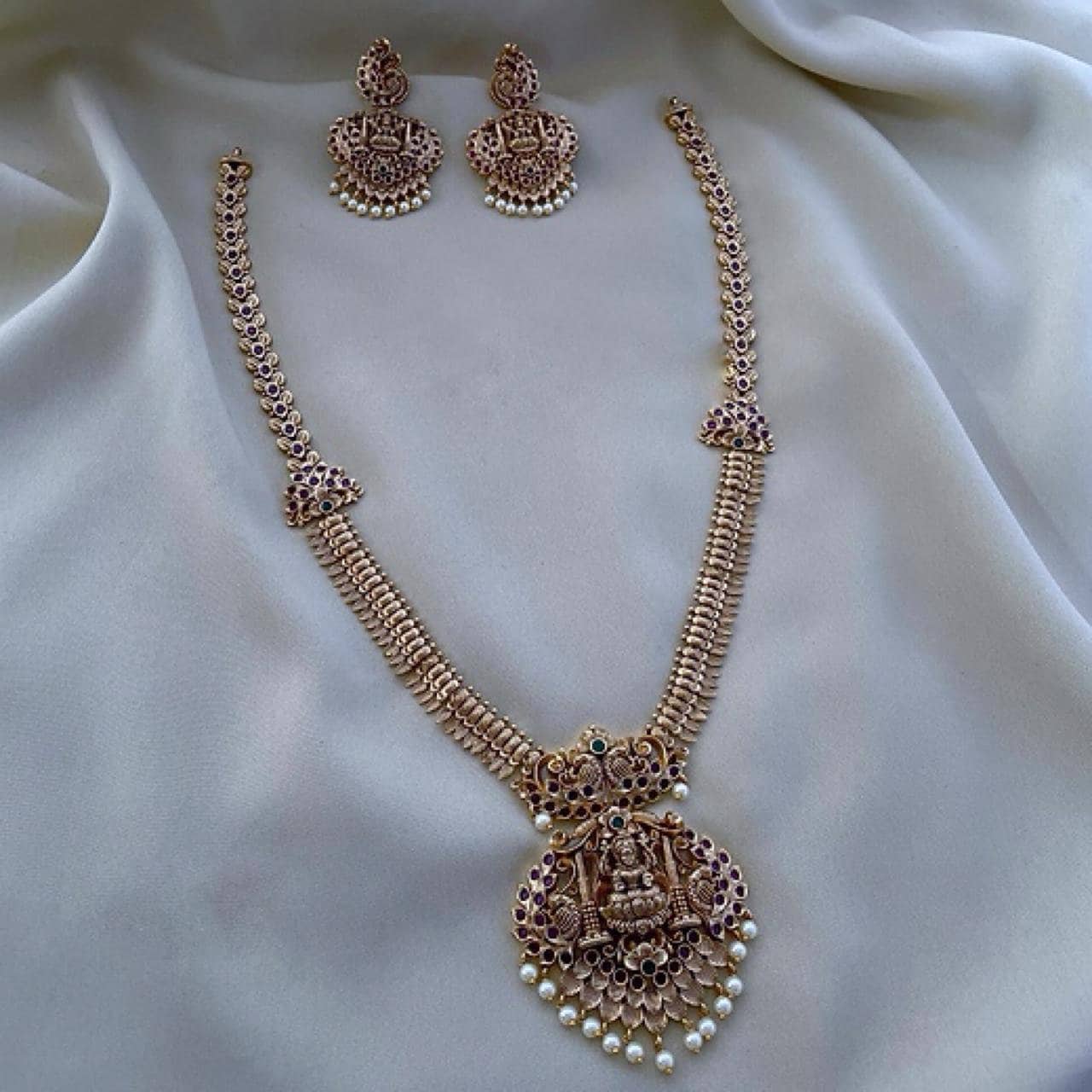 Laxmi haar sale necklace