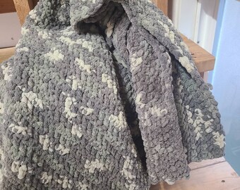 Grey Throw blanket