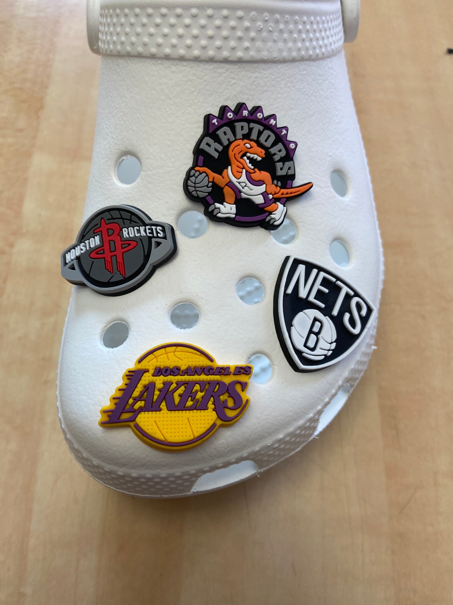 basket ball crocs