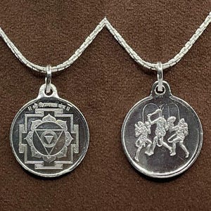 Silver Chhinmasta Yantra Locket With Silver Chain
