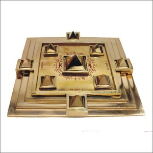 Vedic Vastu Vasati Pyramid / Vastu Purush 9 Grah Pyramid