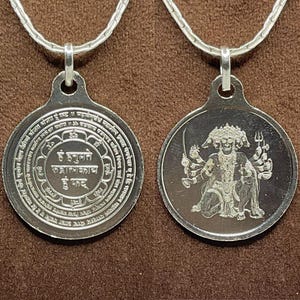 Big Size Silver Panchmukhi Hanuman locket yantra With Silver Chain